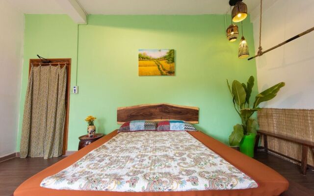 Retro Homestay