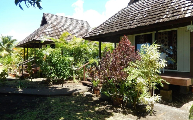 Pueu Village