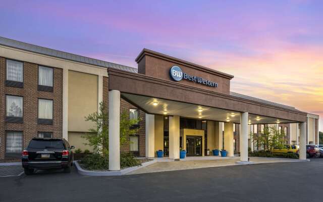 Best Western Harrisburg North Hotel