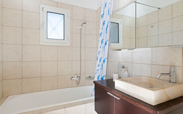 Enchanting Villa in Chalcis with Terrace