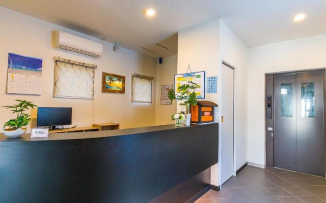 Mr.KINJO inn in front of Children Medical Care Center