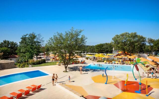 Mobilhome Victoria Camping Lanterna