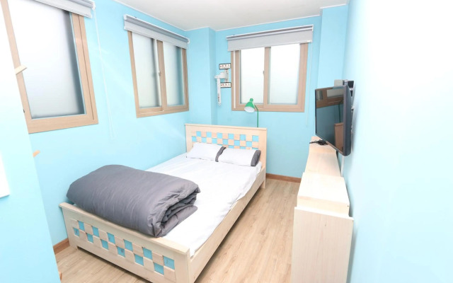 Quartz Hostel