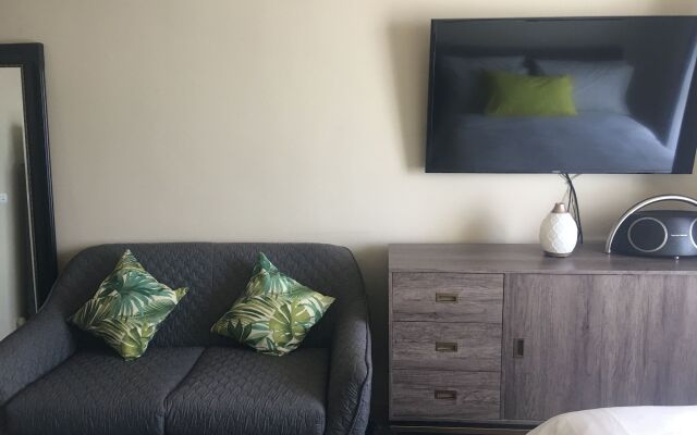 Centrio Tower Studio Unit