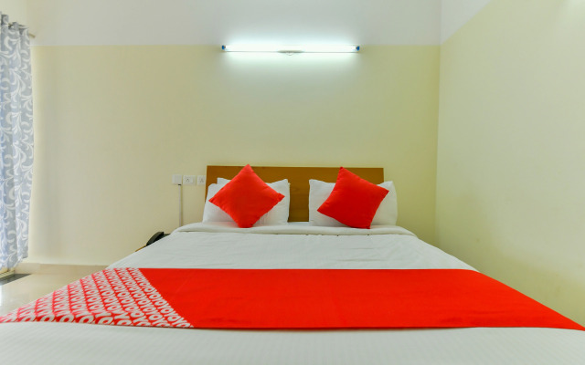 Hotel Tyche Stays by OYO Rooms