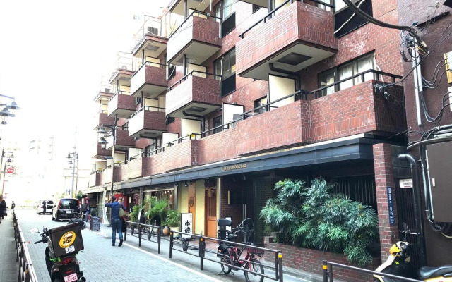 Lions Apartment 516
