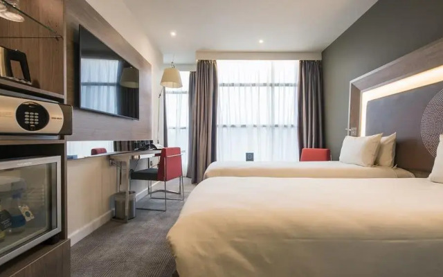 Novotel London Heathrow Airport T1 T2 and T3