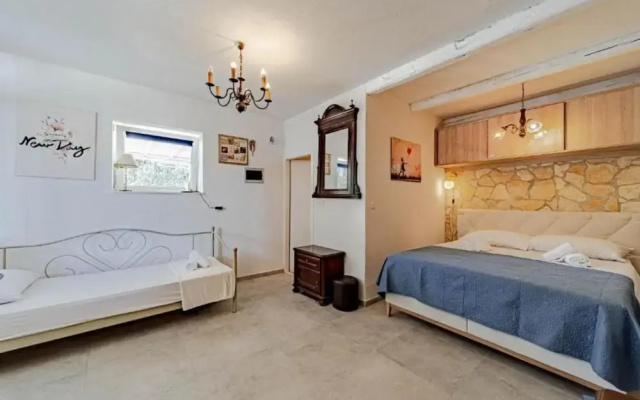Natur Olive House Ston