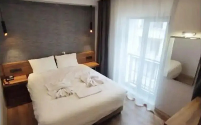 Azad Homes Unkapanı