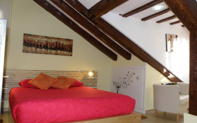 Apartment In Historical Building Madrid