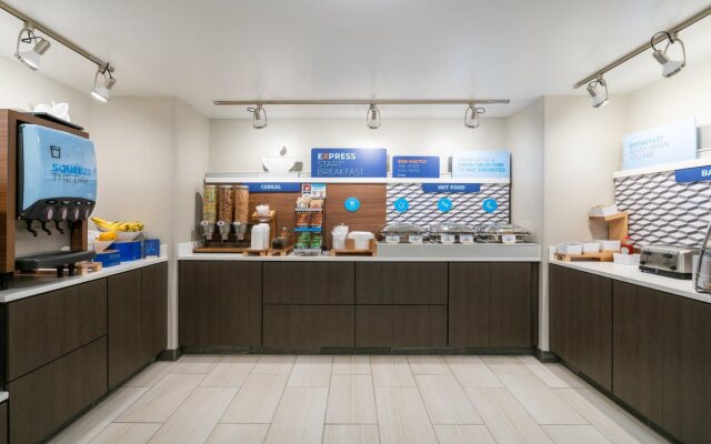 Holiday Inn Express Hotel & Suites ELKINS by IHG