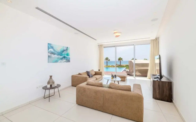 Vivo Mare Panorama Beachfront Villa