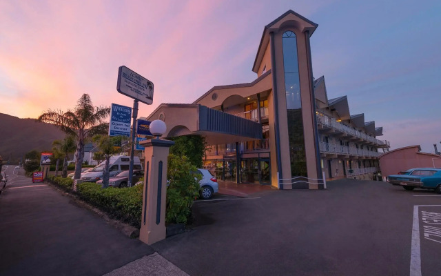 Picton Beachcomber Inn