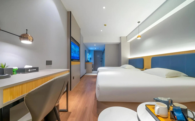 Homeinn Selected Hotel (Zhangzhou Tengfei Road Ancient City)