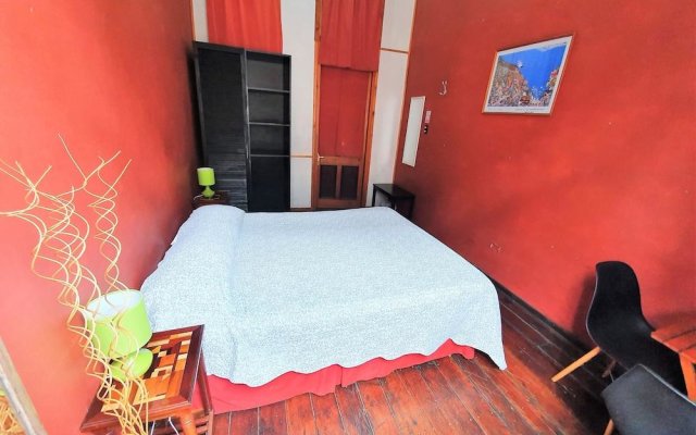 Maki Hostels & Suites Valparaiso