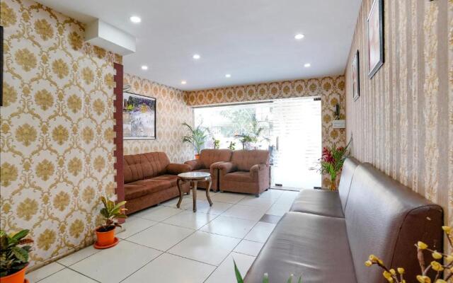 Fabhotel Gargi Deluxe