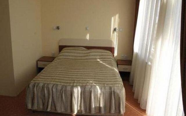 Hotel Istatov