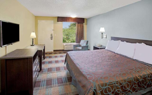 Days Inn By Wyndham Ladson Summerville Charleston
