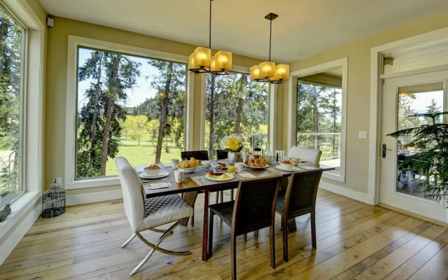 Teehouse Bed and Breakfast