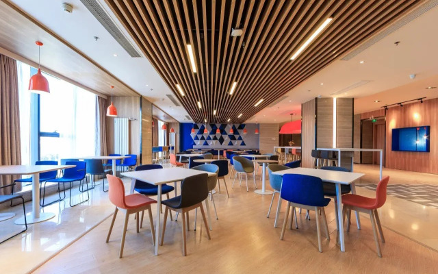 Holiday Inn Express Xi'An West by IHG