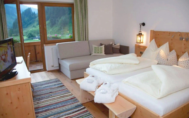 Hotel Tuxertal