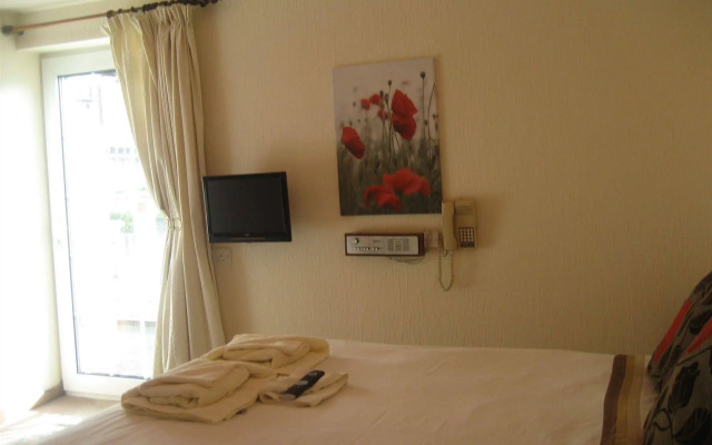 Priory Lodge Hotel