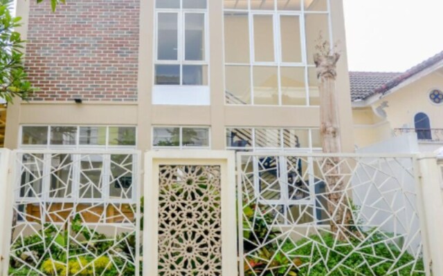 Omah Anin Boarding House