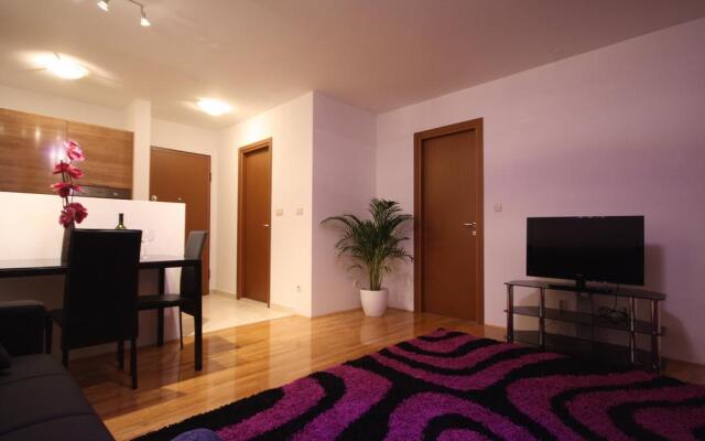 Apartments Maja