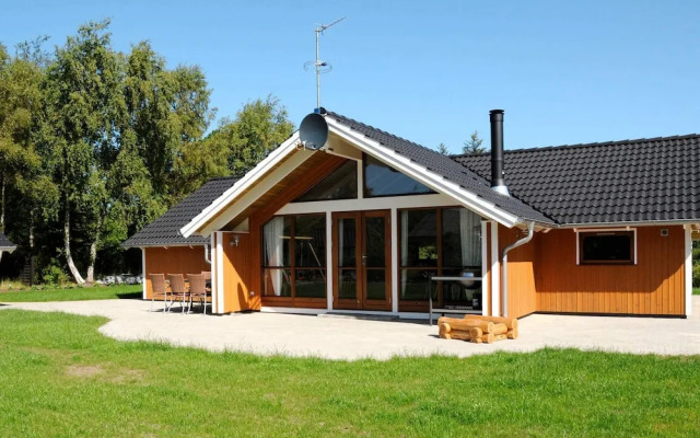 8 Person Holiday Home in Ulfborg