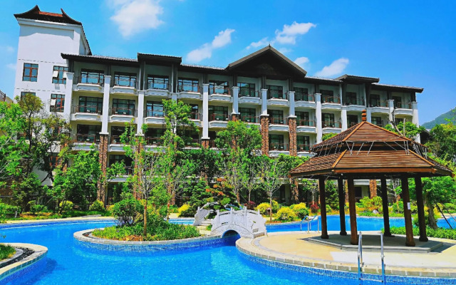 Arcadia International Resort Hotel
