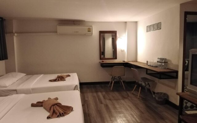 Pimpimarn Beach Hotel