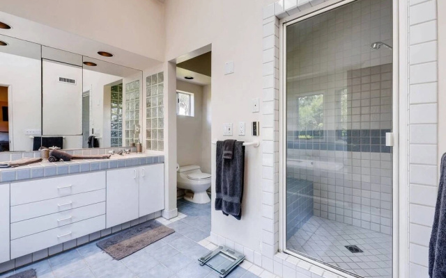 Amazing Quiet & Serene West Hollywood 5 Bedroom House Near Everything! (K1)
