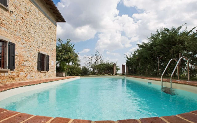 Belvilla by OYO Angels House