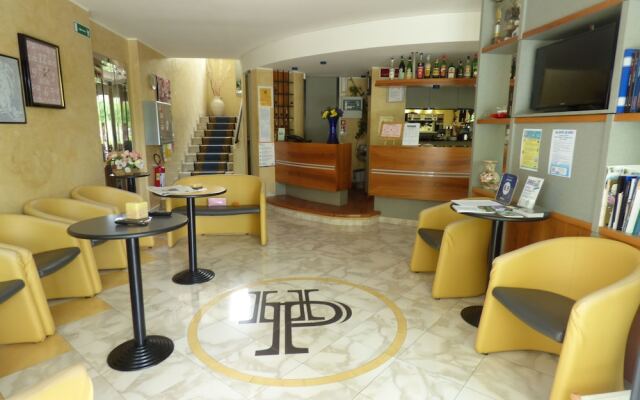 Hotel Poker