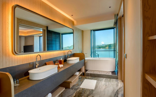 Katamaran Hotel & Resort Komodo – Guest Rooms – Labuan Bajo