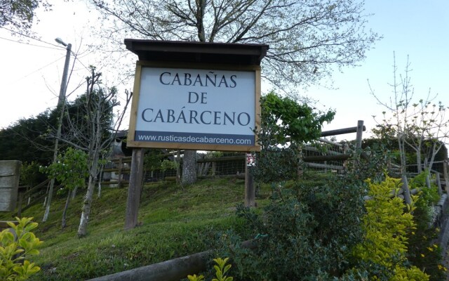 Cabañas De Cabárceno
