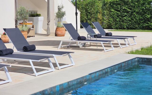 Apartments with Pool Casa Bianca