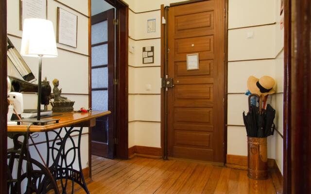 ALFAMA 3B - Balby's Bed&Breakfast