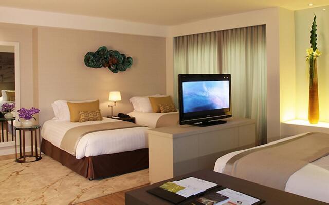 Grand Diamond Suites Hotel