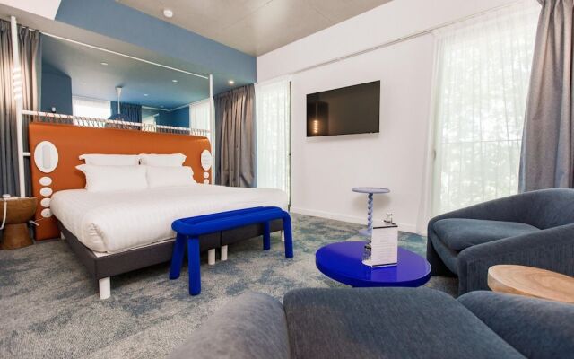 The Ruck Hotel