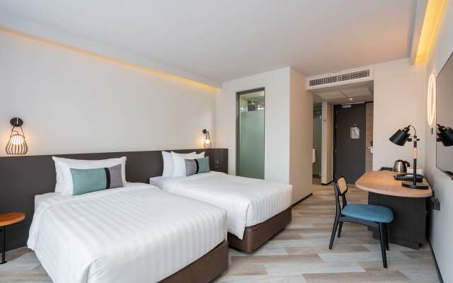 Seekers Finders Rama IV Hotel, SureStay Collection by BW