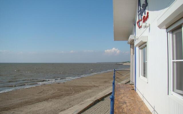 AhtariSurf Hotel