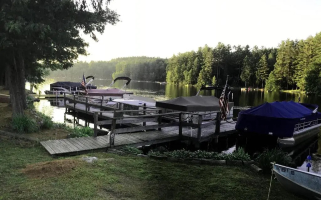Conways Lake Manor