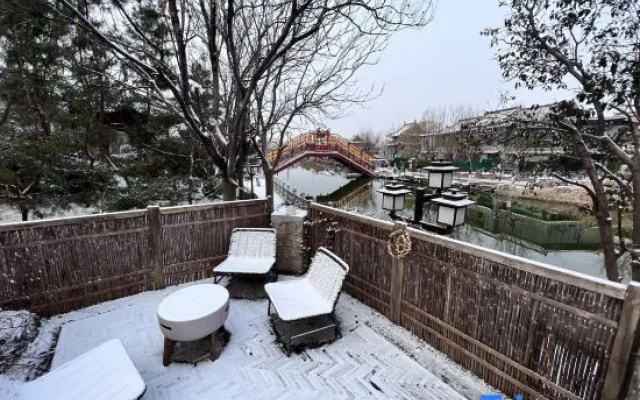 Songjian Wushe Homestay (Kaifeng Qingming Shanghe Garden Wansuishan Martial Arts City Branch) – Outside – Kaifeng