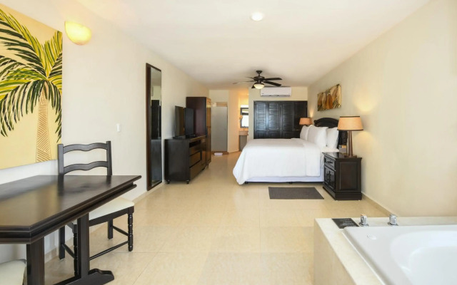 Hidden Beach Resort Au Naturel Adults Only, Catamarán, Cenote & More Inclusive