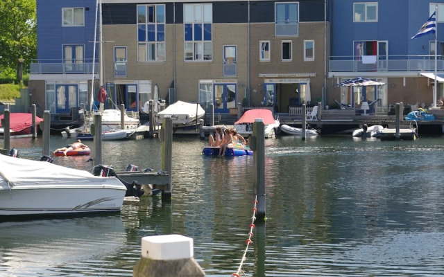 Waterhome With Private Jetty