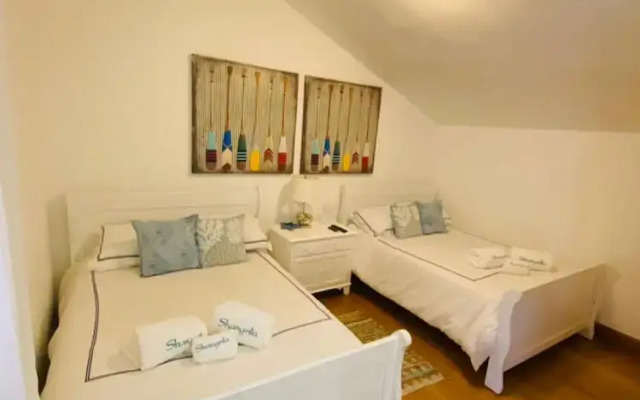 Cozy 3 Bedroom Penthouse in Playa Bonita