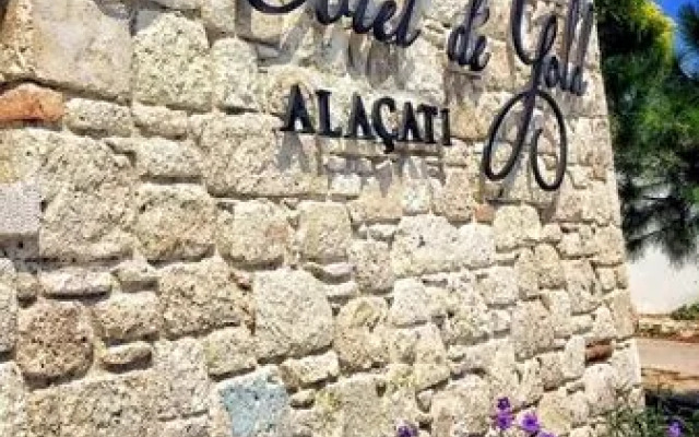 Puka Otel Alacatı