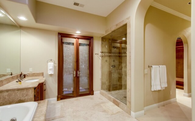 Tropical Retreat by NamaStay