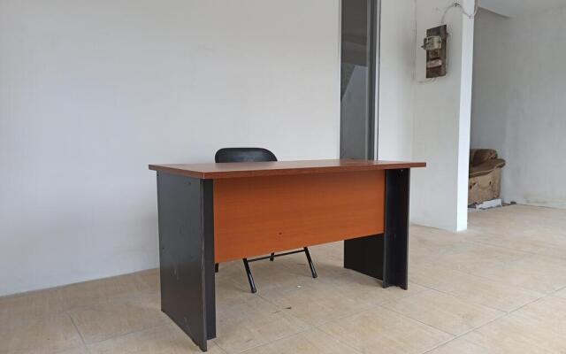 OYO Life 2988 Medokan N2 Residence